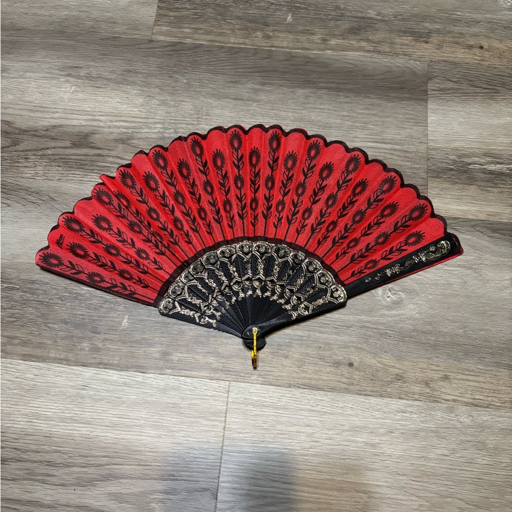Elegant Red and Black Hand Fan - Picture 2 of 5